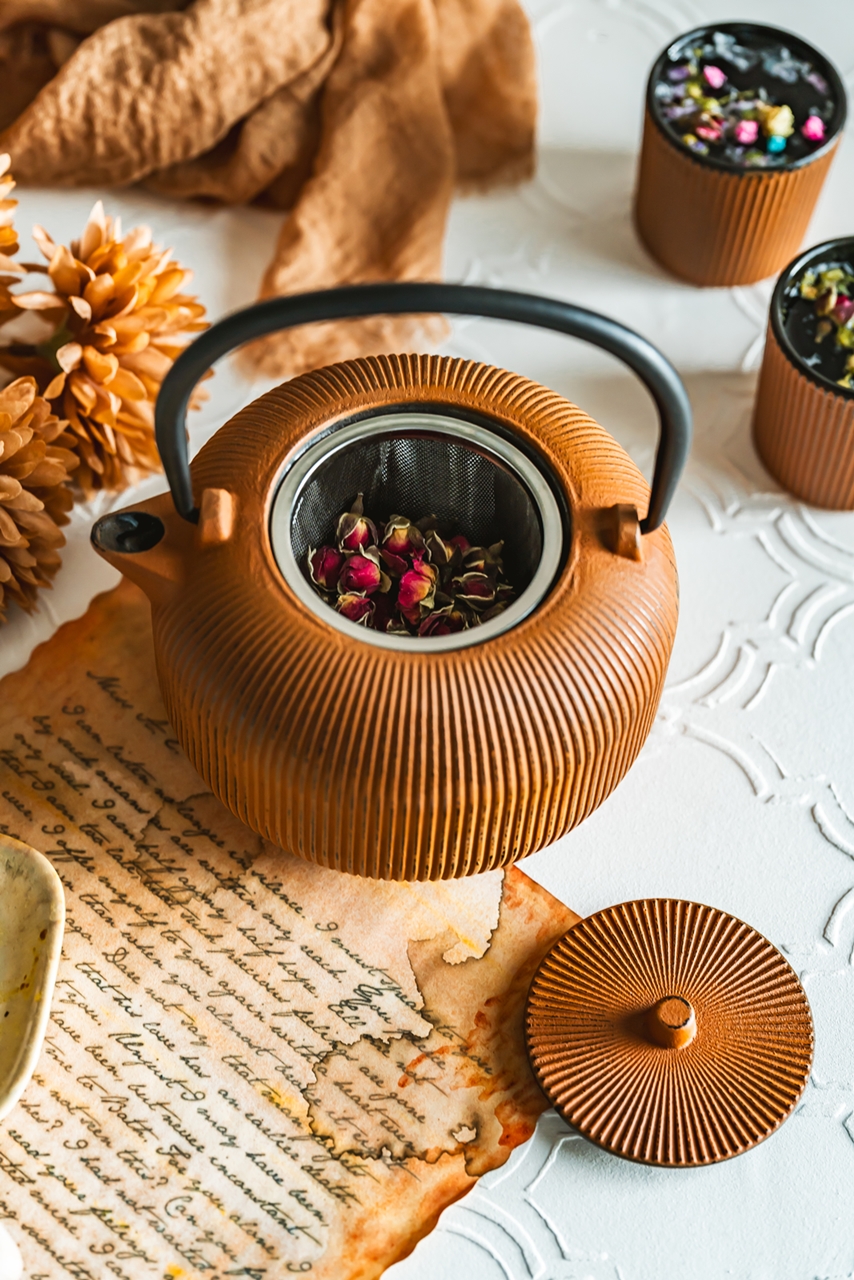 Żeliwny dzbanek 1L SEBASTIANO rdzawy Cast Iron Teapot 1L SEBASTIANO rusty - obrazek 2