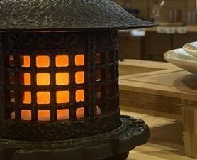 Żeliwna dekoracyjna LATARENKA na świeczkę DWschód CAST IRON deco LANTERN for candle