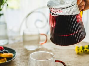 MPL czajnik JUSTINE ze szklanym filtrem 1 BURSZTYN MPL borosilacate glass JUSTINE tea pot 1,0 L AMBER