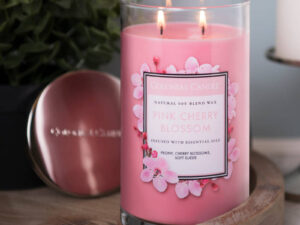 ŚWIECZKA zapachowa Pink Cherry Blossom CANDLE Colonial Classic 19oz - Pink Cherry Blossom