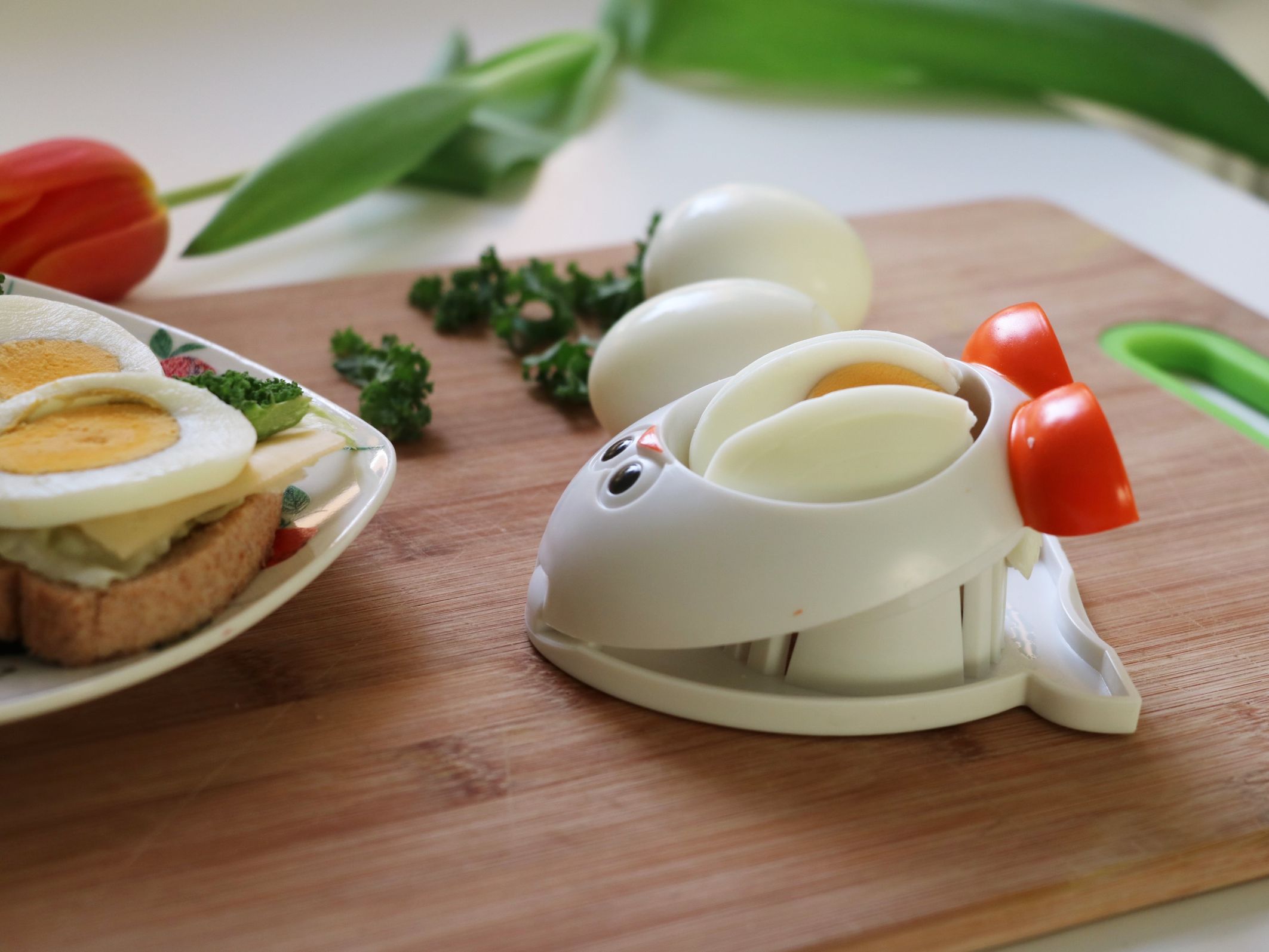 PLASTIC EGG SLICER 22275026 PLASTIC EGG slicer chicken shape 22275026 - obrazek 3