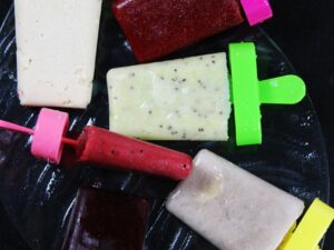 Gadget plastikowa forma do domowych lodów  GADGET Plastic form for Ice Cream 24530172