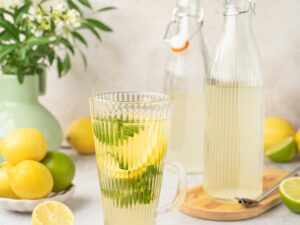 Szklana butelka z zamknięciem RYFLE 27 cm 500 ml Glass bottle with ring 500 ml RIFLESS 23468091