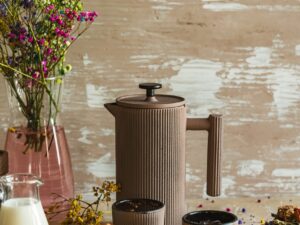 Żeliwna zaparzarka 0,8L SEBASTIANO lawendowy Cast Iron BREWER 0,8L SEBASTIANO lavender