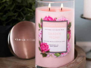 ŚWIECZKA zapachowa Garden Peony CANDLE Colonial Classic 19oz - Garden Peony