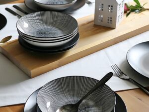 Ceramiczny serwis czarny i biały 18 el NAGANO  Ceramic BLACK NAGANO 18 pcs plates set 24327224
