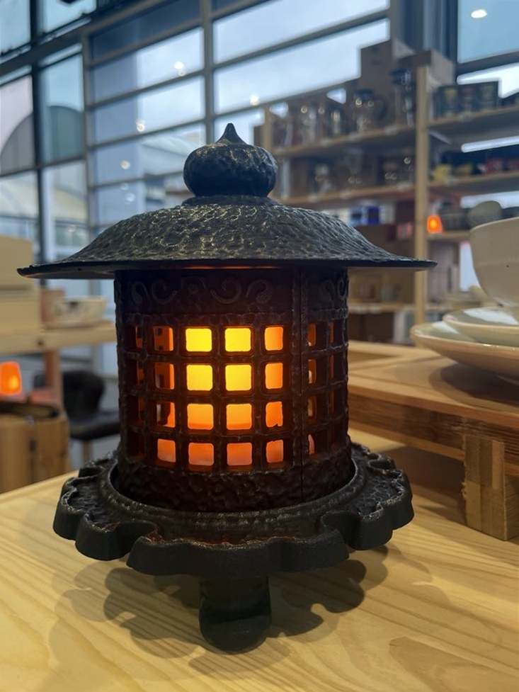 Żeliwna dekoracyjna LATARENKA na świeczkę DWschód CAST IRON deco LANTERN for candle - obrazek 2