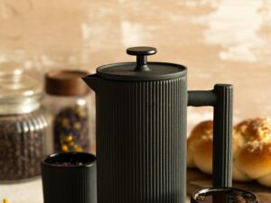 Żeliwna zaparzarka 0,8L SEBASTIANO ciemny szary Cast Iron BREWER 0,8L SEBASTIANO dark grey