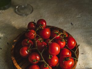 Akacjowa seria talerzyk z wysokim rantem 20x3 cm ACACIA serie ROUND PLATE rim 20x3 cm 24502117