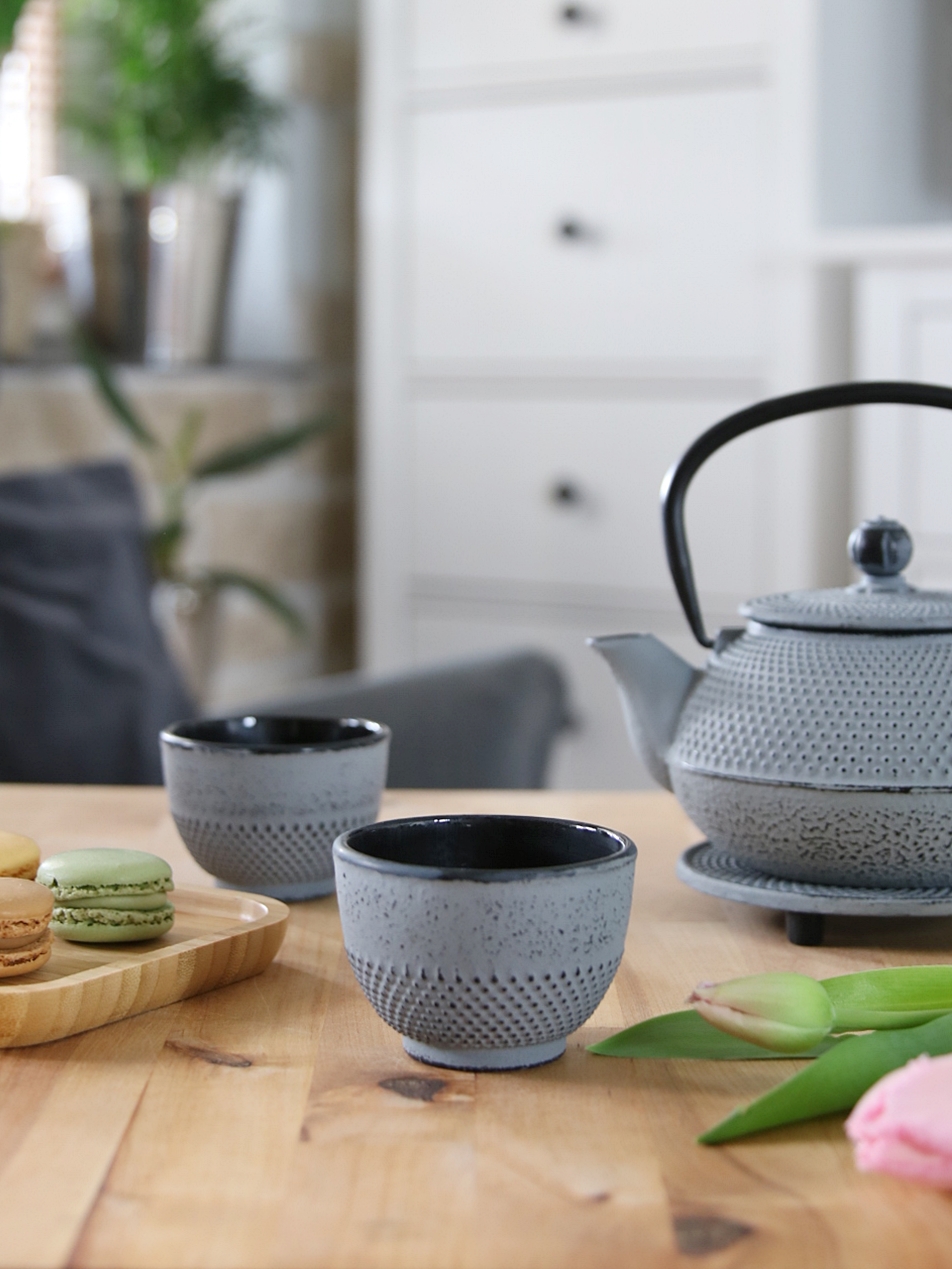 Żeliwne czarki do herbaty zestaw 2 szt ONE szary Cast iron japanese cups set of 2 pcs ONE GREY - obrazek 4