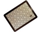 Silikonowa mata do pieczenia 40x30 cm WZÓR A makar Silicone baking mat 40x30cm DESIGN A macaro 076300