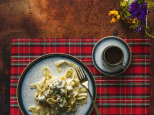 Mata poliester 30x45 cm CZERWONA  Placemat polyester mat 30x45 RED 22281037