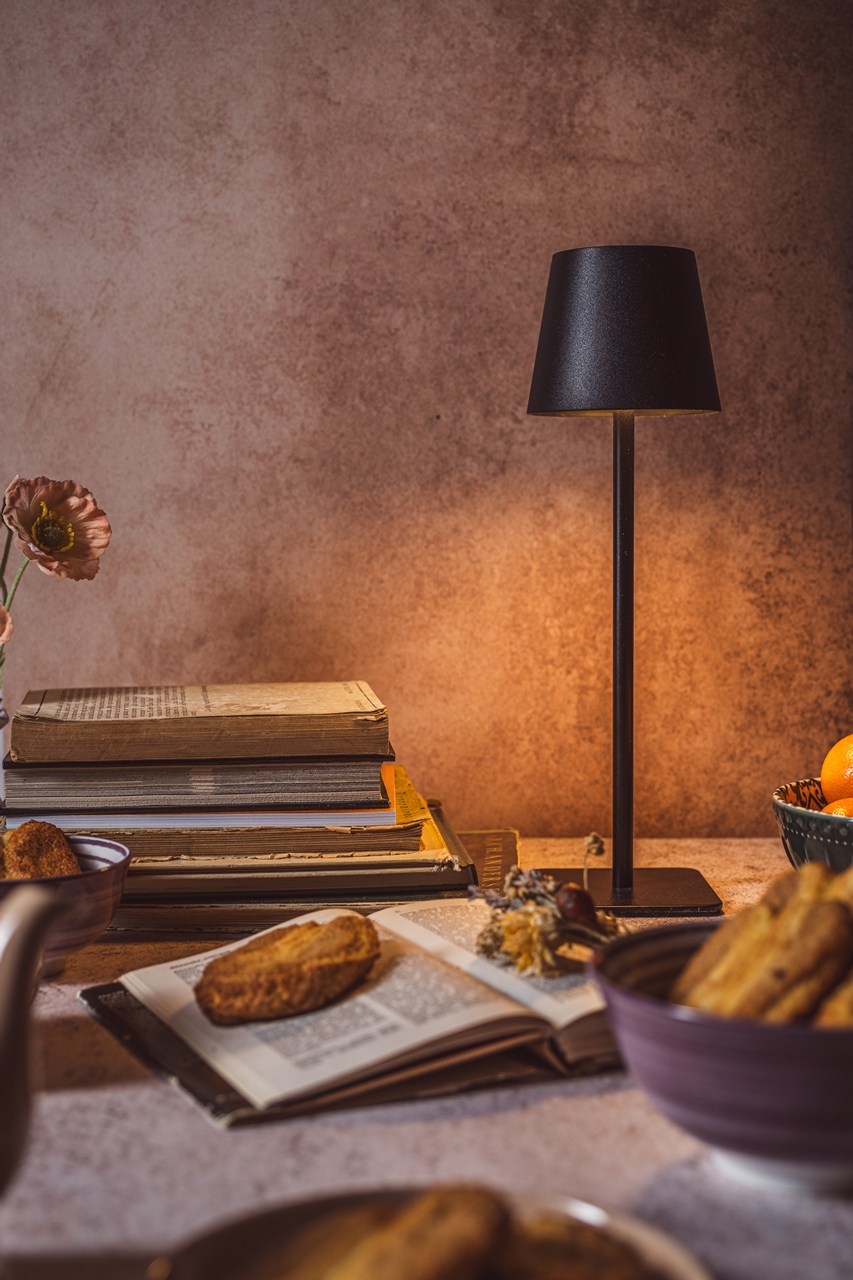 LED lampa stołowa CZARNA 36 cm LED Table lamp 36 cm BLACK 23363534 - obrazek 4