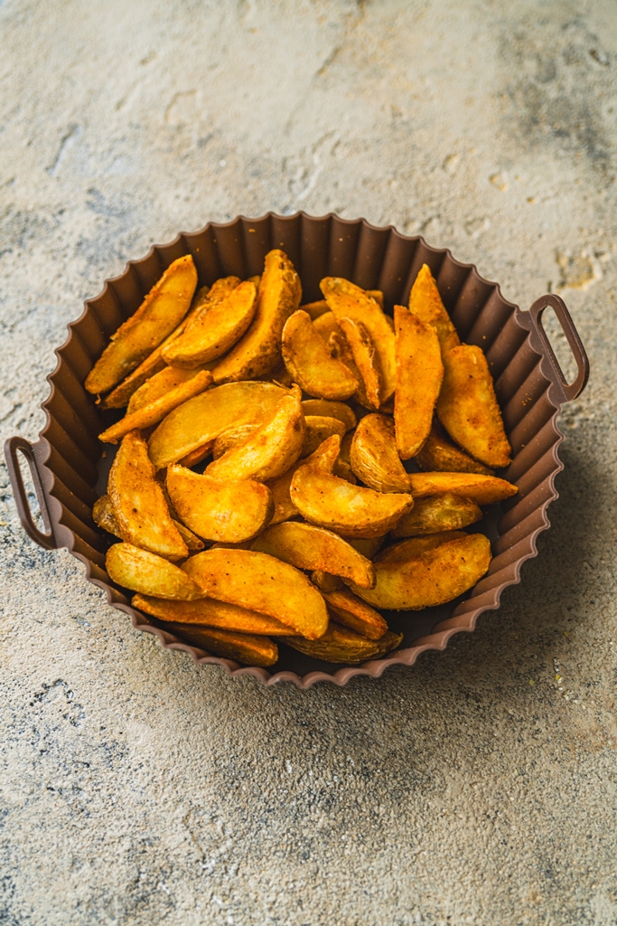 Gadget silikonowy koszyk do frytkownicy okrągły BR AIRFRYER basket silicone round o 20 BROWN 077055