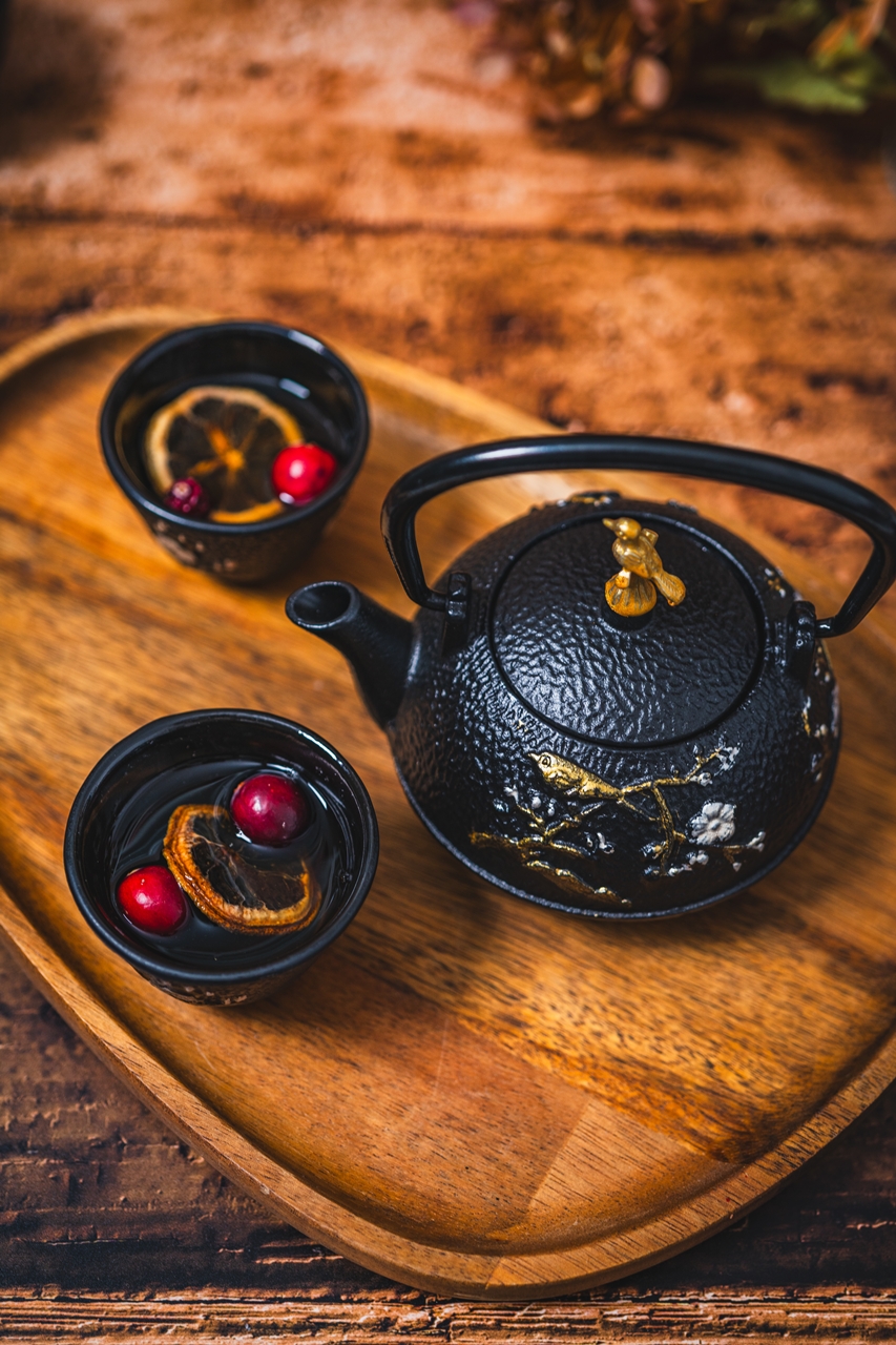 Żeliwny czajnik dzbanek zaparzacz 0,3 l złoty ptas Cast iron japanese teapot 0,3L 22170629 gold bird - obrazek 3
