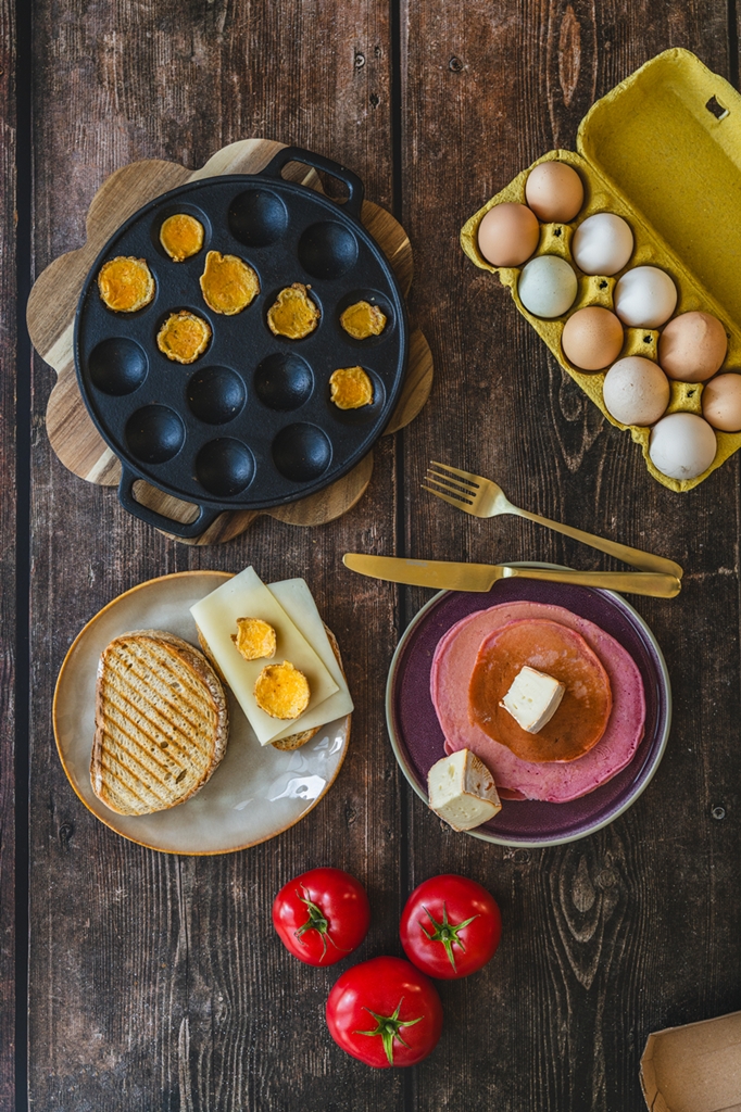 Żeliwna patelnia do małych holenderskich naleśnikó CAST IRON dutch small pancakes pan 23460093 - obrazek 2