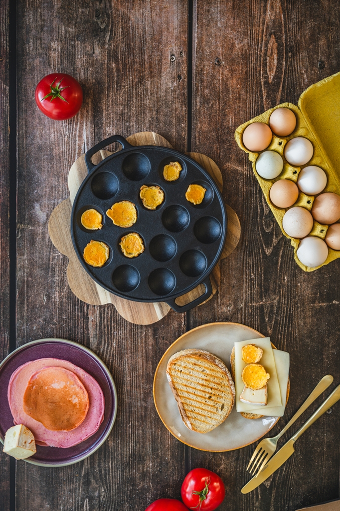 Żeliwna patelnia do małych holenderskich naleśnikó CAST IRON dutch small pancakes pan 23460093 - obrazek 6